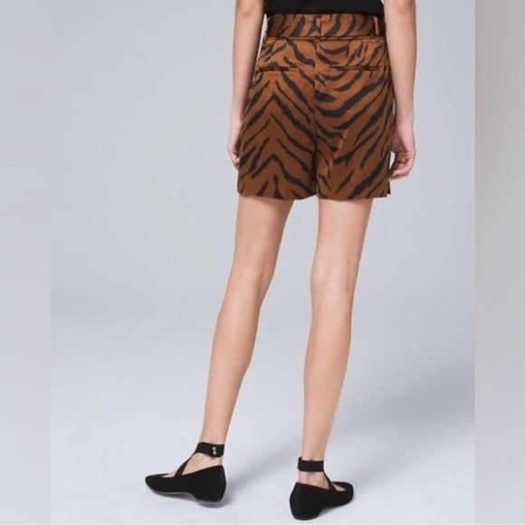 White House Black Market Tiger Print 5” High Waisted Belted Satin Shorts Size 2 - Picture 3 of 12